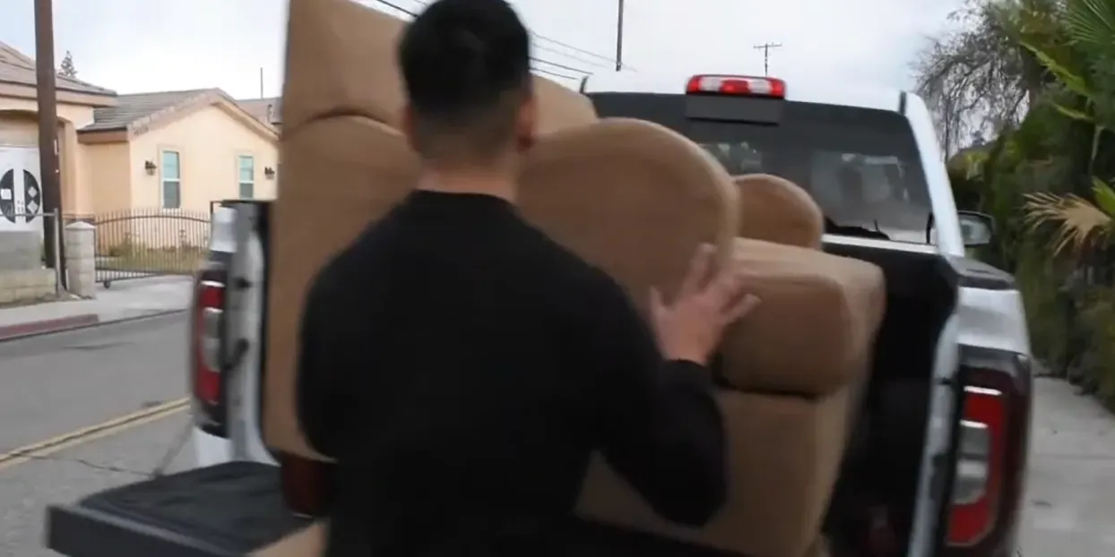 Boxes in motion
